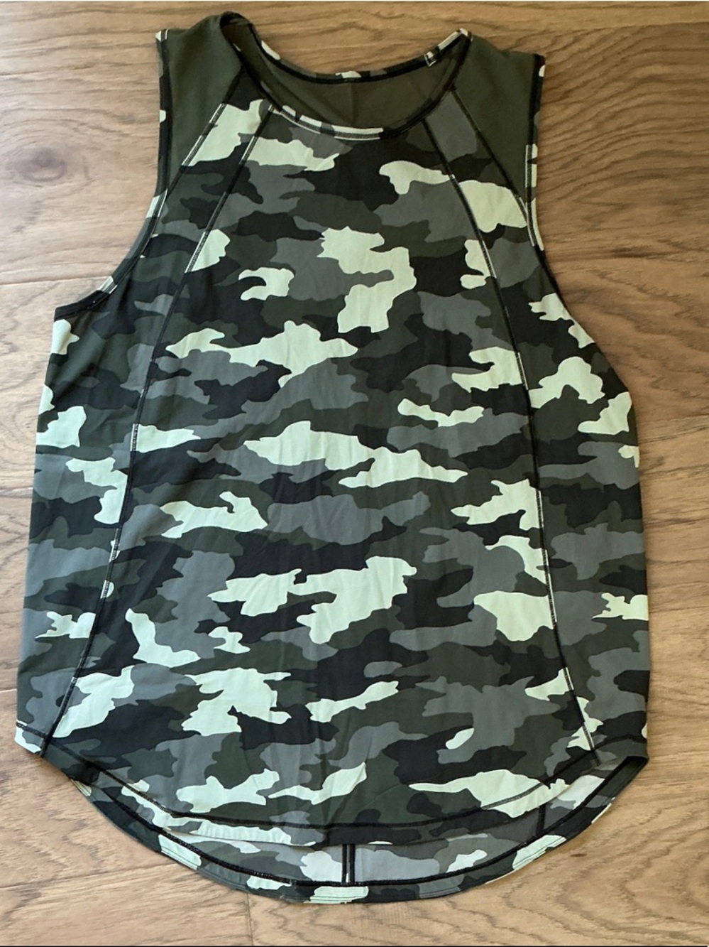 lululemon Scuplt Tank - Heritage 365 Camo